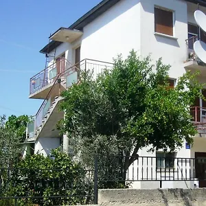 Ingrid Apartament