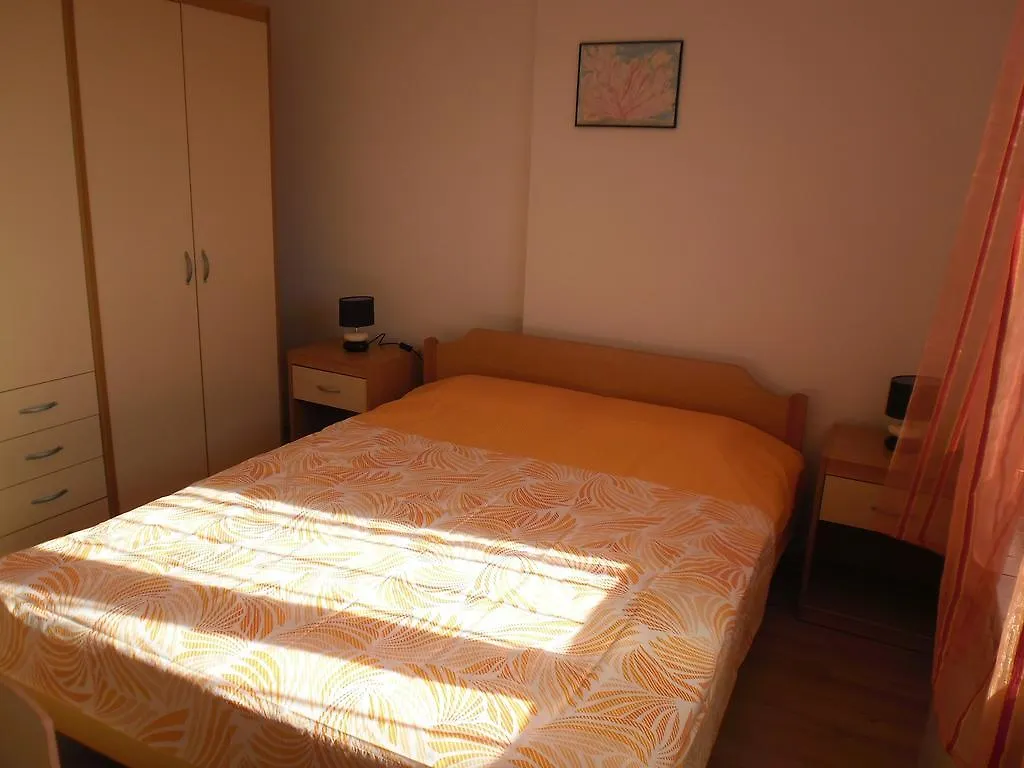 Apartments Mb Pula 0*,  Croatia