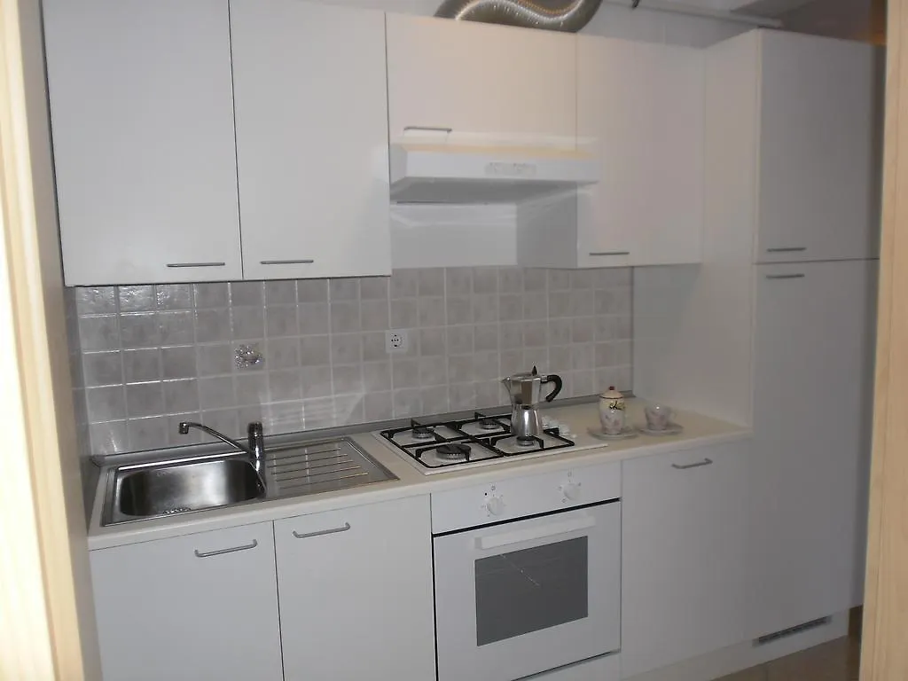 Apartments Mb Pula
